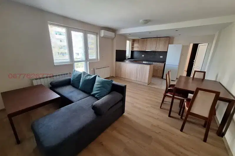 3-room apartment in Levski G with parking space and terrace