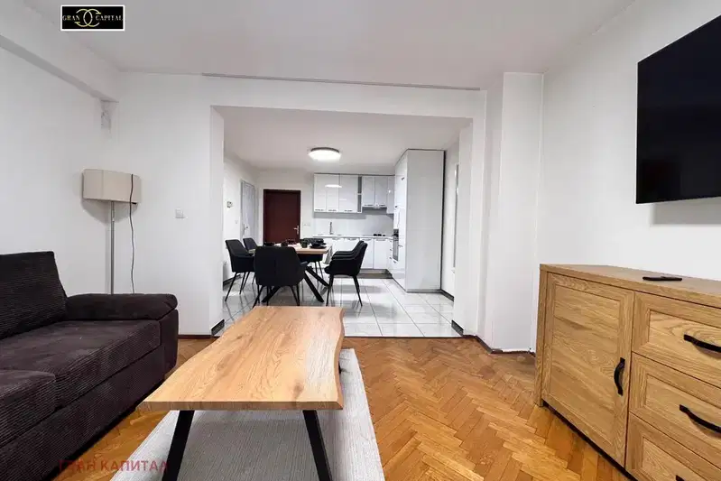 3-bedroom apartment in Sofiya, Lozenec