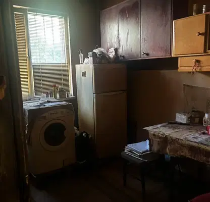 Photo 2 — Three-room apartment in Lozenets with basement and attic space