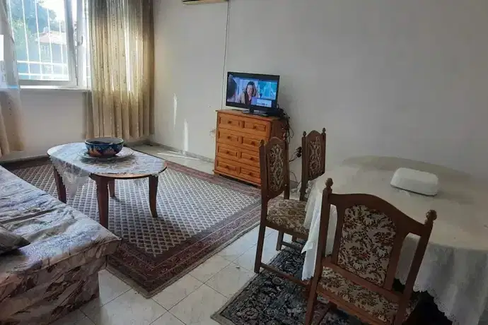 Three-room apartment with balcony in Lozenets, Sofia