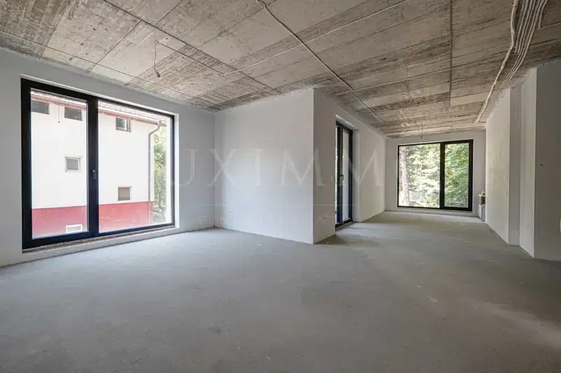 Spacious 4-room apartment in Lozenets with two terraces
