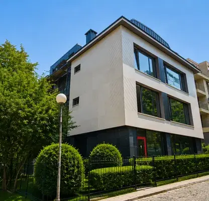 Photo 2 — Spacious 3-room maisonette in Lozenets with terrace and parking
