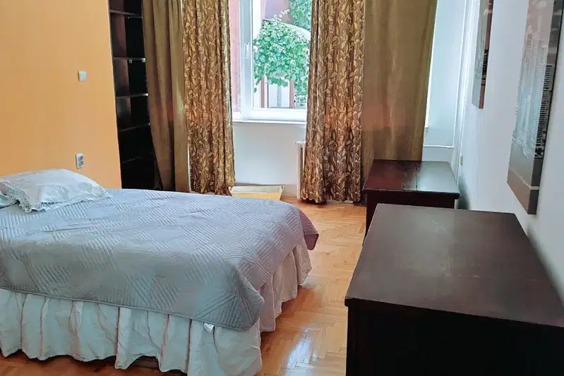 2-стаен апартамент в Лозенец с тераса и югозападно изложение