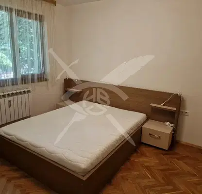 Снимка 2 — Двустаен апартамент с тераса в Лозенец, София