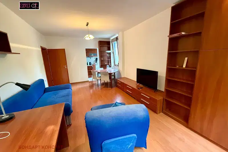 Two-room apartment with southeast aspect in Lozenets, Sofia