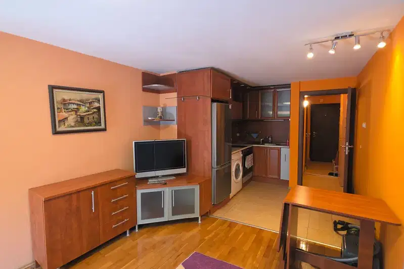 Two-room apartment with terrace and garage in Lozenets, Sofia