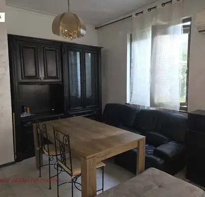 Photo 2 — Three-room apartment in Lozenets with elevator and internet