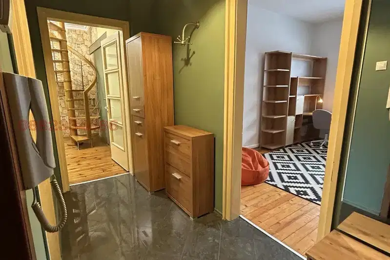 Четиристаен апартамент с тераса в Лозенец, София