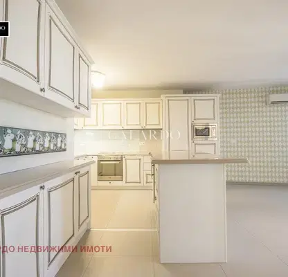 Photo 5 — Four-room apartment with terraces and Vitosha view in Lozenets