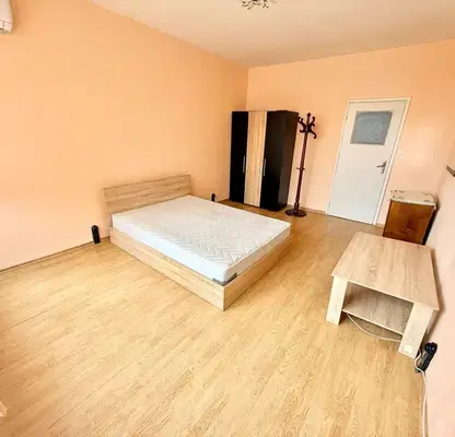 Снимка 5 — Двустаен апартамент с тераса в Люлин 1, София