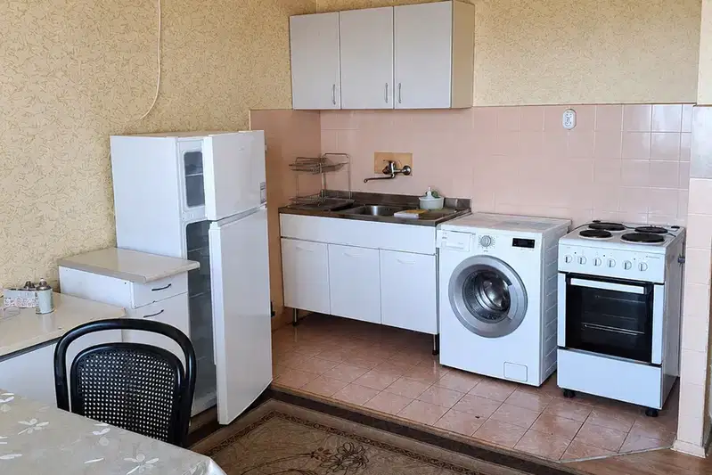 Two-room apartment converted into three-room in Lyulin 10