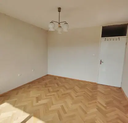 Photo 3 — Three-room apartment with 2 terraces in Lyulin 10, Sofia