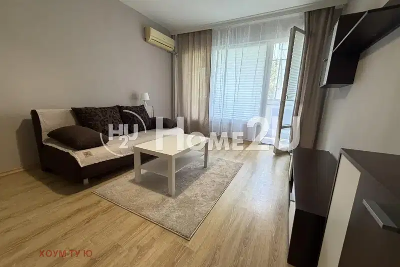 One-room apartment in Lyulin 10 on a middle floor