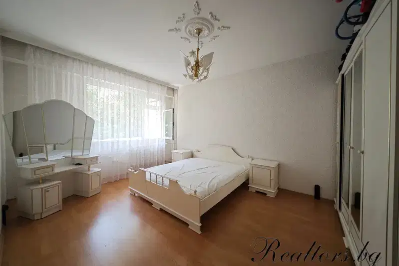 4-bedroom apartment in Sofiya, Lyulin 3
