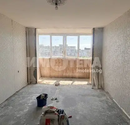 Photo 3 — Two-room apartment in Lyulin 4 with elevator on the 7th floor