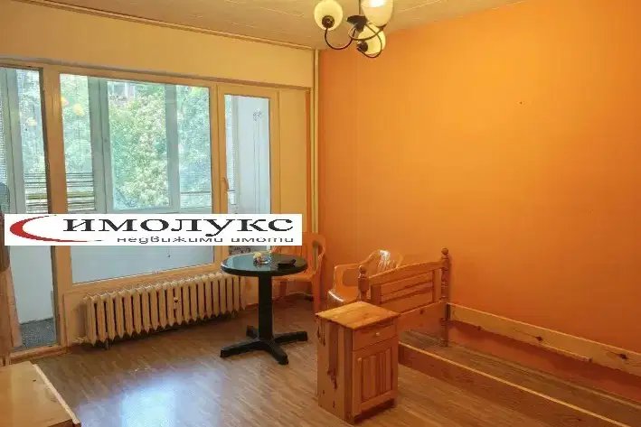 Гарсониера в Люлин 6 с южно изложение на бул. Д-р Петър Дертлиев