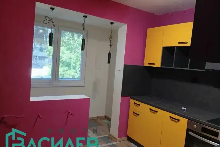 Three-room apartment with two terraces in Lyulin 6, Sofia