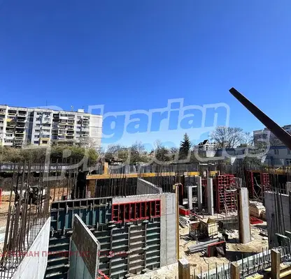 Photo 3 — Three-room apartment in Lyulin 8 with elevator and basement