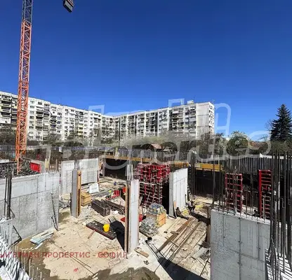 Photo 5 — Three-room apartment in Lyulin 8 with elevator and basement