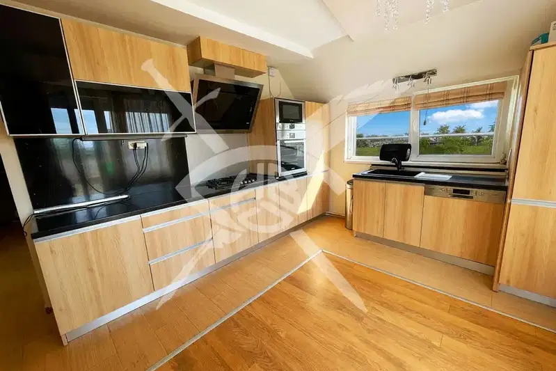 Three-room apartment with panoramic terrace in m-t Gardova glava, Sofia