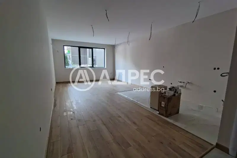 One-room apartment in Malinova dolina with view of inner courtyard