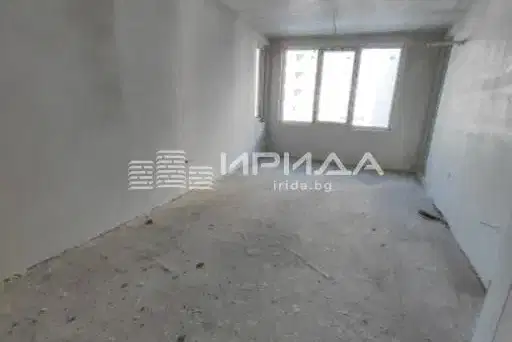 Двустаен апартамент с южно изложение в Малинова долина, София