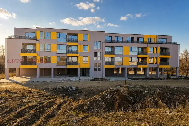 Spacious 2-room apartment in Malinova dolina with terrace