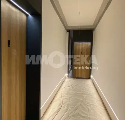 Снимка 5 — Двустаен апартамент с тераса в Малинова долина, София