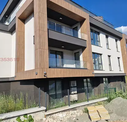 Photo 2 — Spacious 3-room apartment in Malinova dolina with south aspect