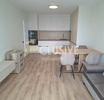 Photo 2 — Three-room apartment in Malinova dolina with elevator and renovation