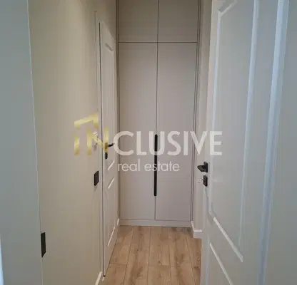 Photo 3 — Three-room apartment in Malinova dolina with elevator and renovation