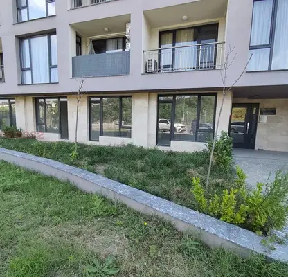 Photo 2 — Three-room apartment with yard in Manastirski Livadi, Bulgaria Blvd