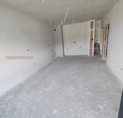 Photo 3 — Three-room apartment with yard in Manastirski Livadi, Bulgaria Blvd
