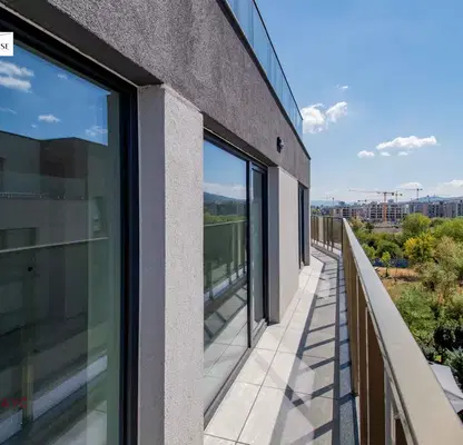 Photo 2 — Three-room apartment with panoramic terrace in Manastirski Livadi