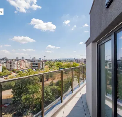 Photo 3 — Three-room apartment with panoramic terrace in Manastirski Livadi