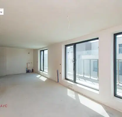 Photo 5 — Three-room apartment with panoramic terrace in Manastirski Livadi
