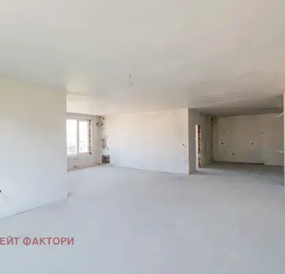 Снимка 3 — Просторен 4-стаен апартамент в Манастирски ливади с тераса