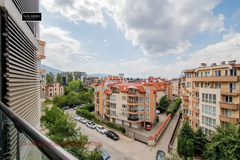 Spacious 2-room apartment in Manastirski Livadi with functional layout