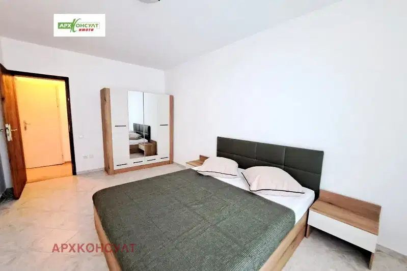 Spacious 3-room apartment in Manastirski Livadi with balcony