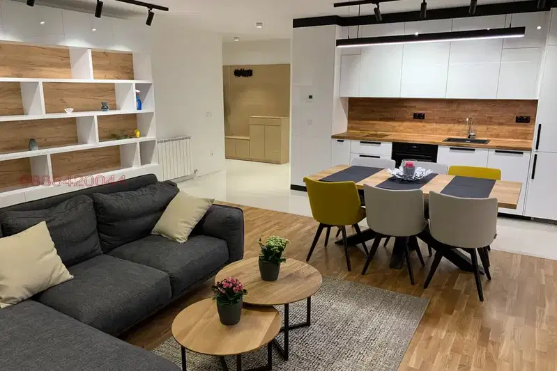 Three-room apartment in Manastirski Livadi with underground parking space