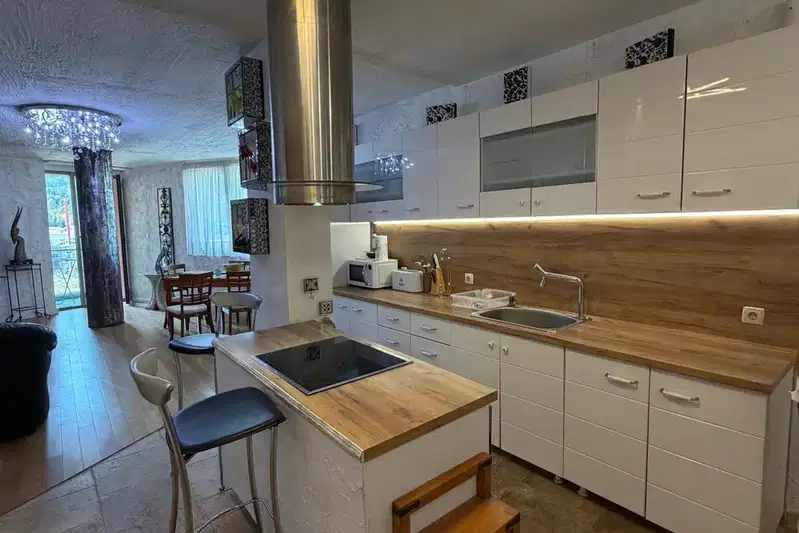 Three-room apartment with terrace in Manastirski Livadi, Sofia