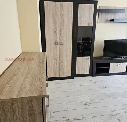 Photo 3 — Three-room apartment with balcony in Meditsinska Akademiya, Sofia