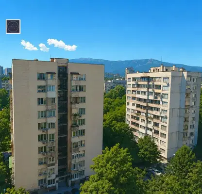Снимка 3 — Тристаен апартамент с панорамна гледка в Младост 1, София