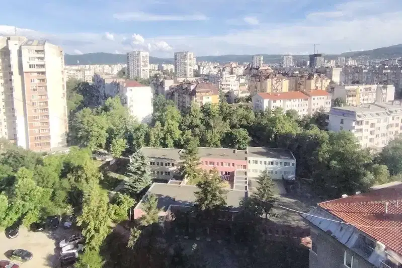 3-bedroom apartment in Sofia, Mladost 1