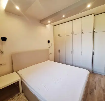 Снимка 5 — Тристаен апартамент с 110 кв.м в Младост 1 с югоизточно изложение
