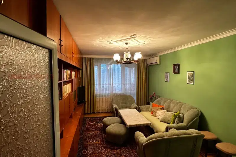 Three-room apartment in Mladost 2 with terrace and large basement