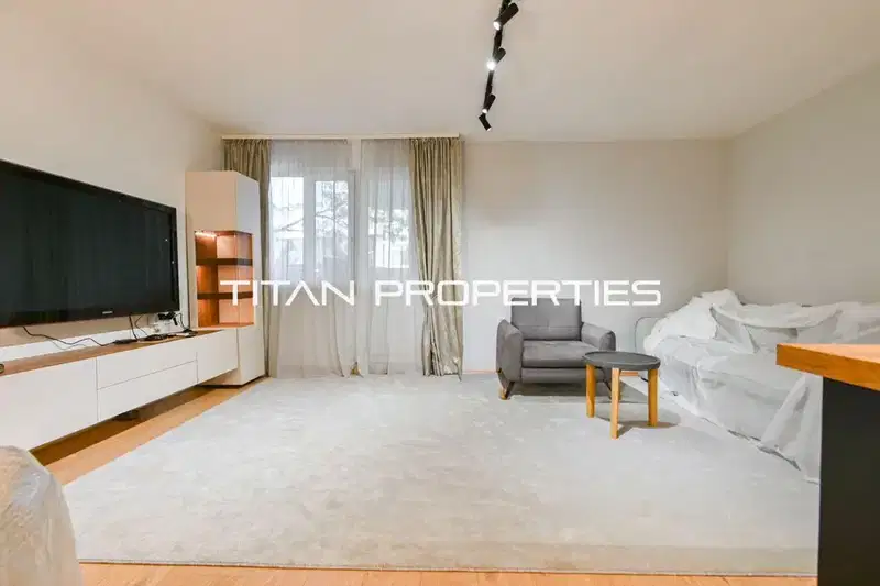 Three-room apartment with terrace in Mladost 2, Sofia