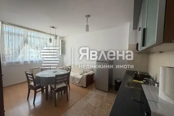 Двустаен апартамент в Младост 2 с близост до метро