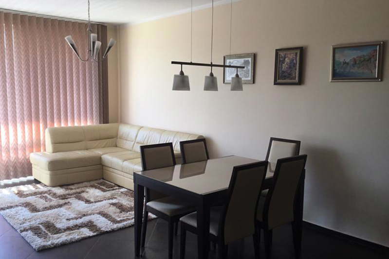 3-bedroom apartment in Sofiya, Mladost 2