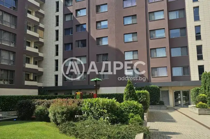 Two-room apartment with parking space in Mladost 3, Sofia